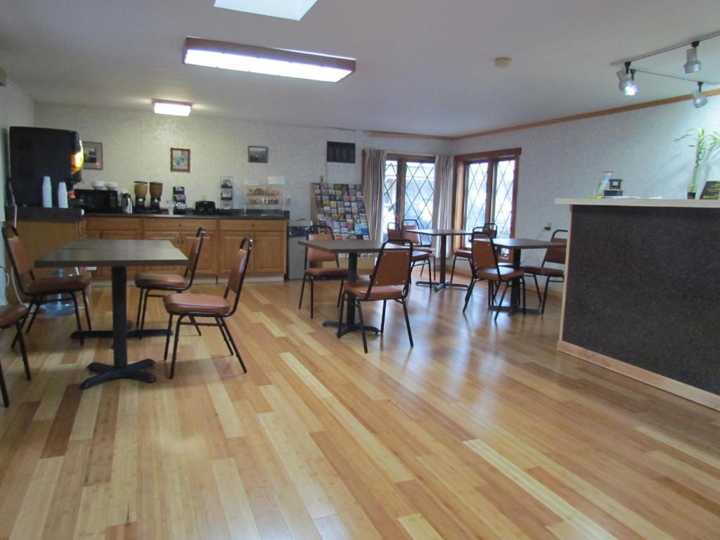 Cherry Lane Motor Inn Amish Country Ronks Buitenkant foto